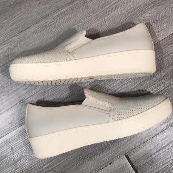 J/SLIDES Light Taupe Perforated Leather Platform Slip-On Sneakers size 8 - Picture 1 of 9